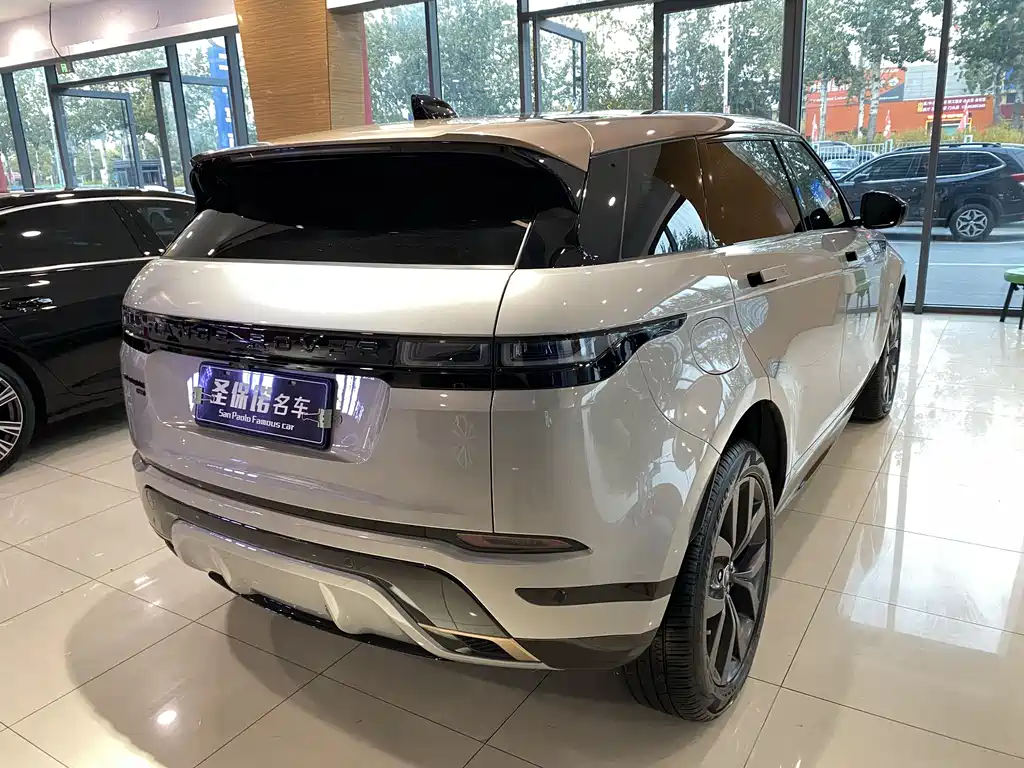 Land Rover Evoque 2023 — фото 4