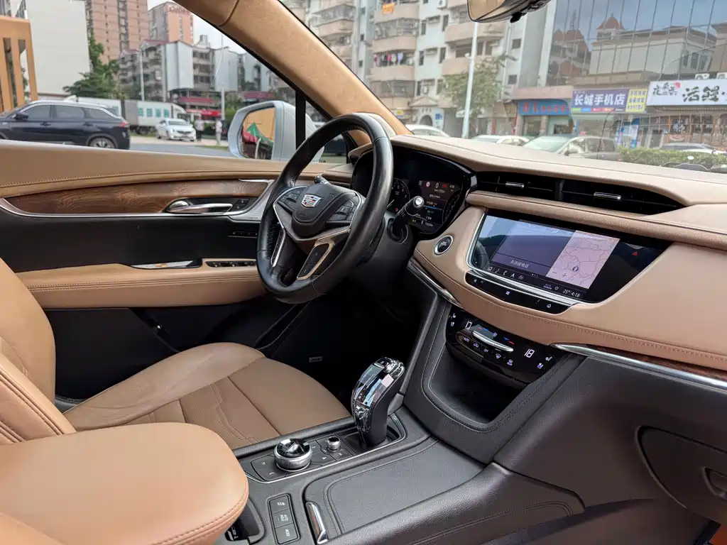 Cadillac XT5 2020 — фото 13