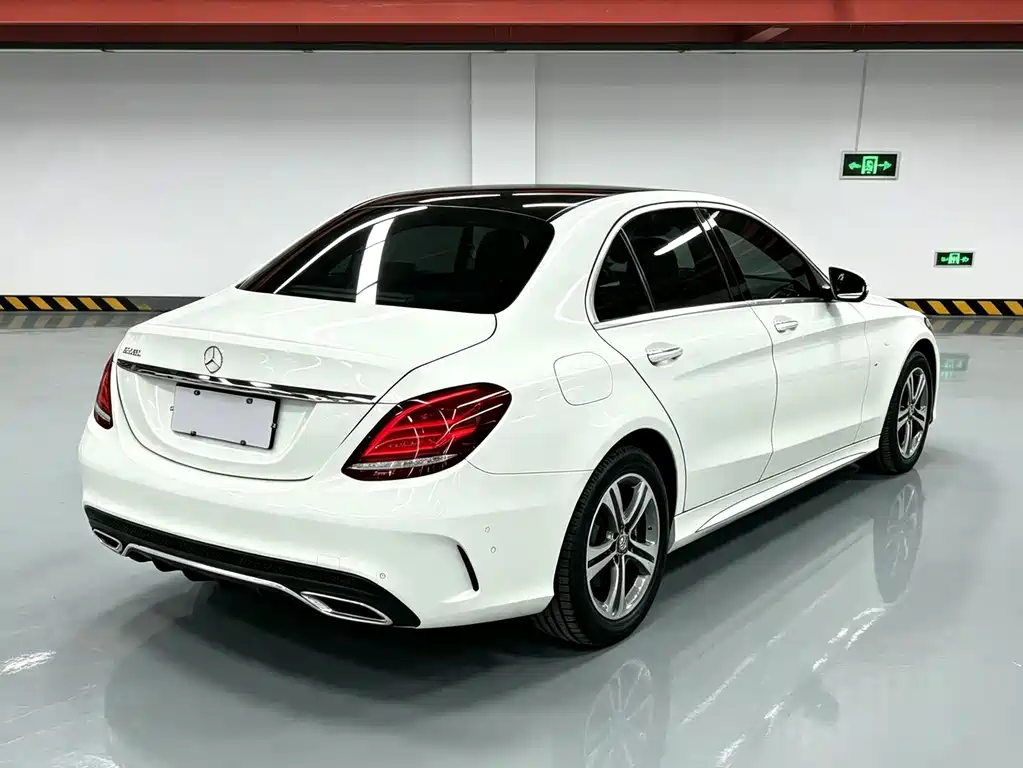 Mercedes-Benz C-Class 2020 — фото 14