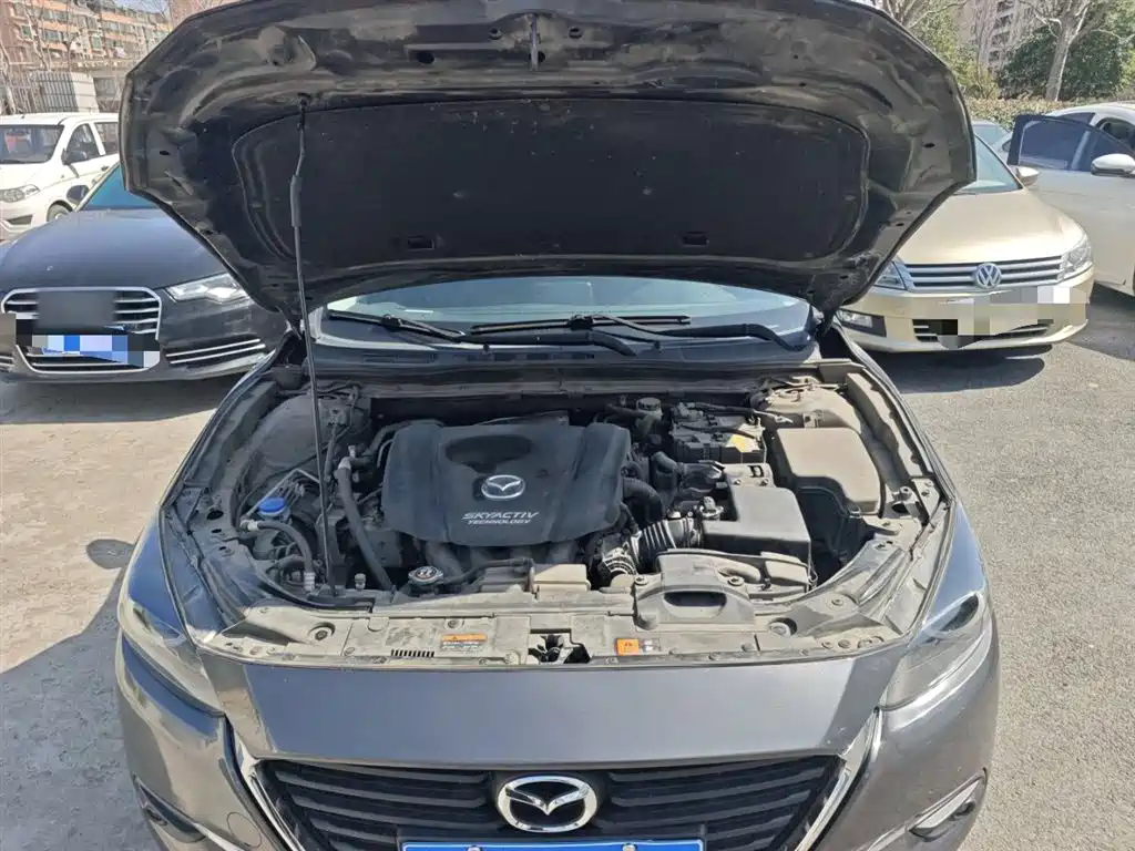 Mazda 3 Axela 2019 — фото 20