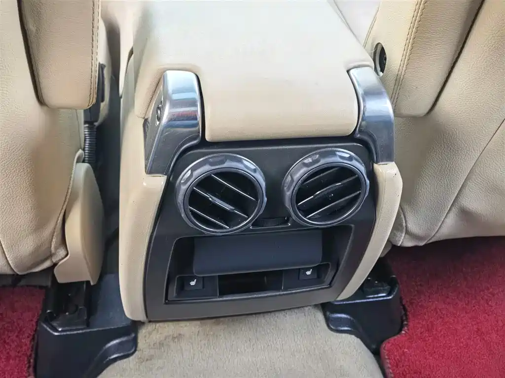 Land Rover Discovery 2013 — фото 28
