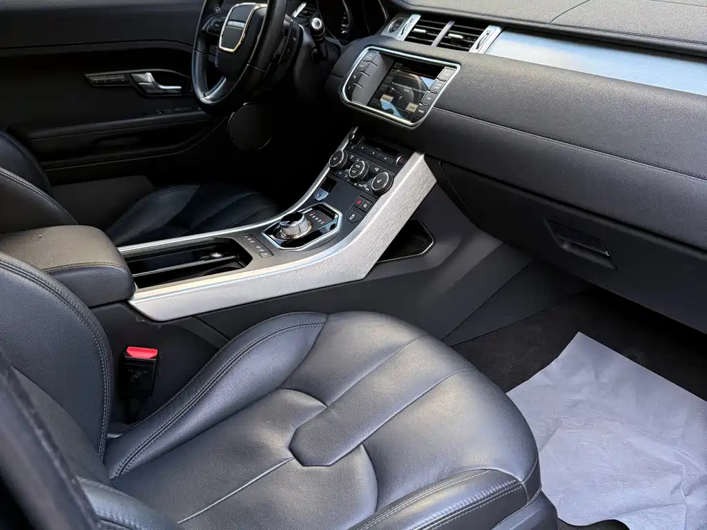 Land Rover Evoque 2016 — фото 10
