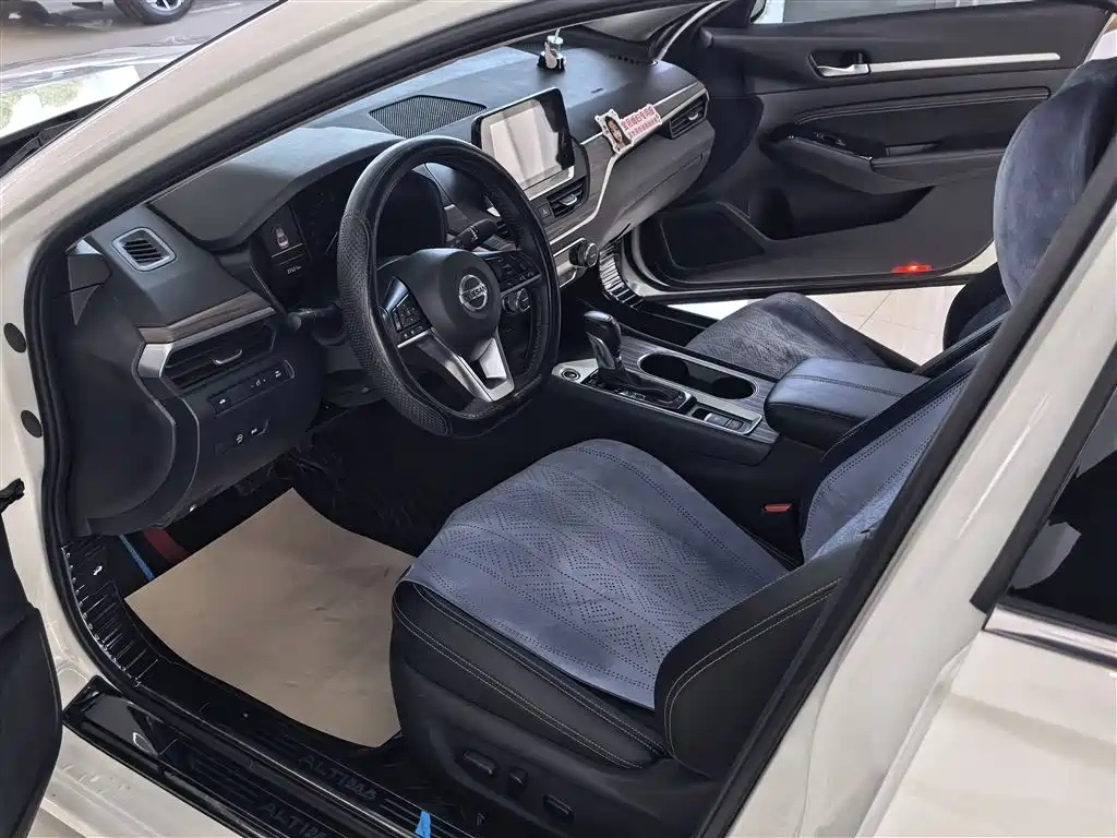 Nissan Teana 2023 — фото 12