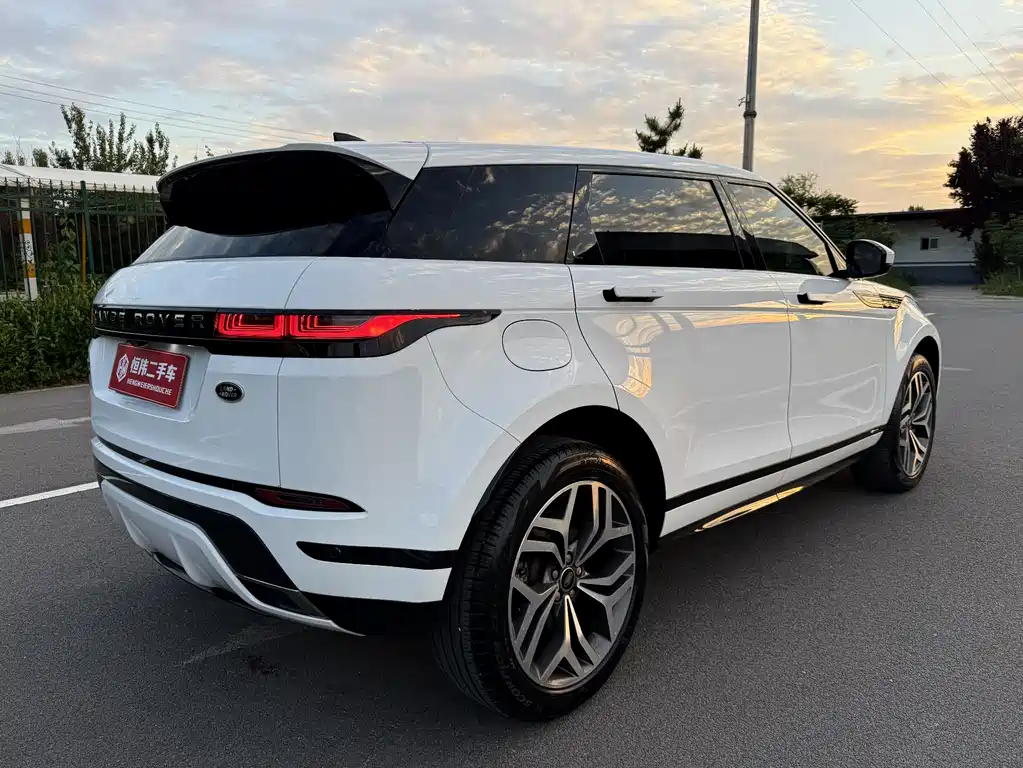 Land Rover Evoque 2022 — фото 6