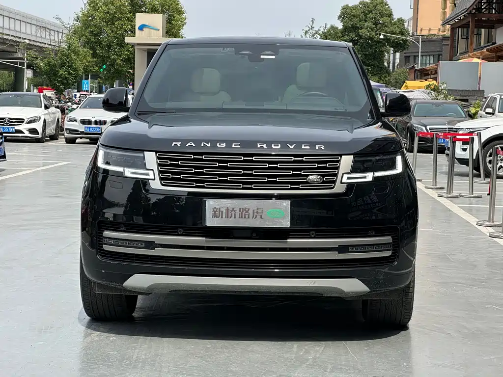 Land Rover Range Rover 2023 — фото 2