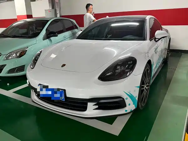 Porsche Panamera 2019