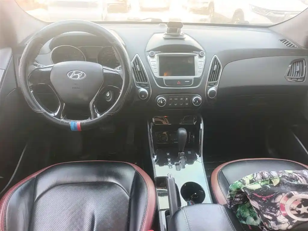 Hyundai ix35 2014 — фото 10