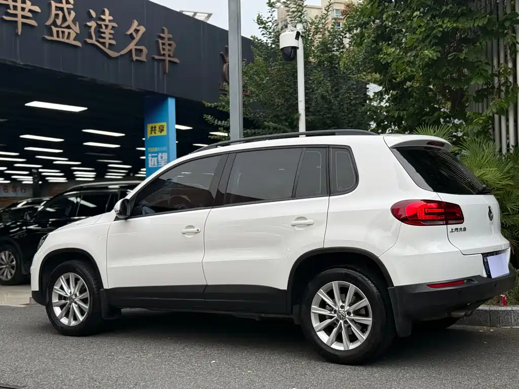 Volkswagen Tiguan 2017 — фото 14