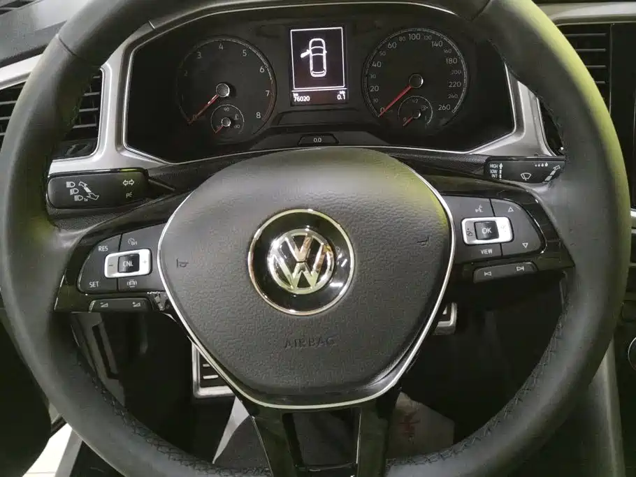 Volkswagen T-Roc 2020 — фото 15