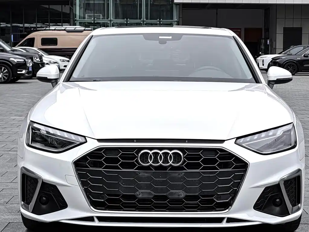 Audi A4L 2020 — фото 2