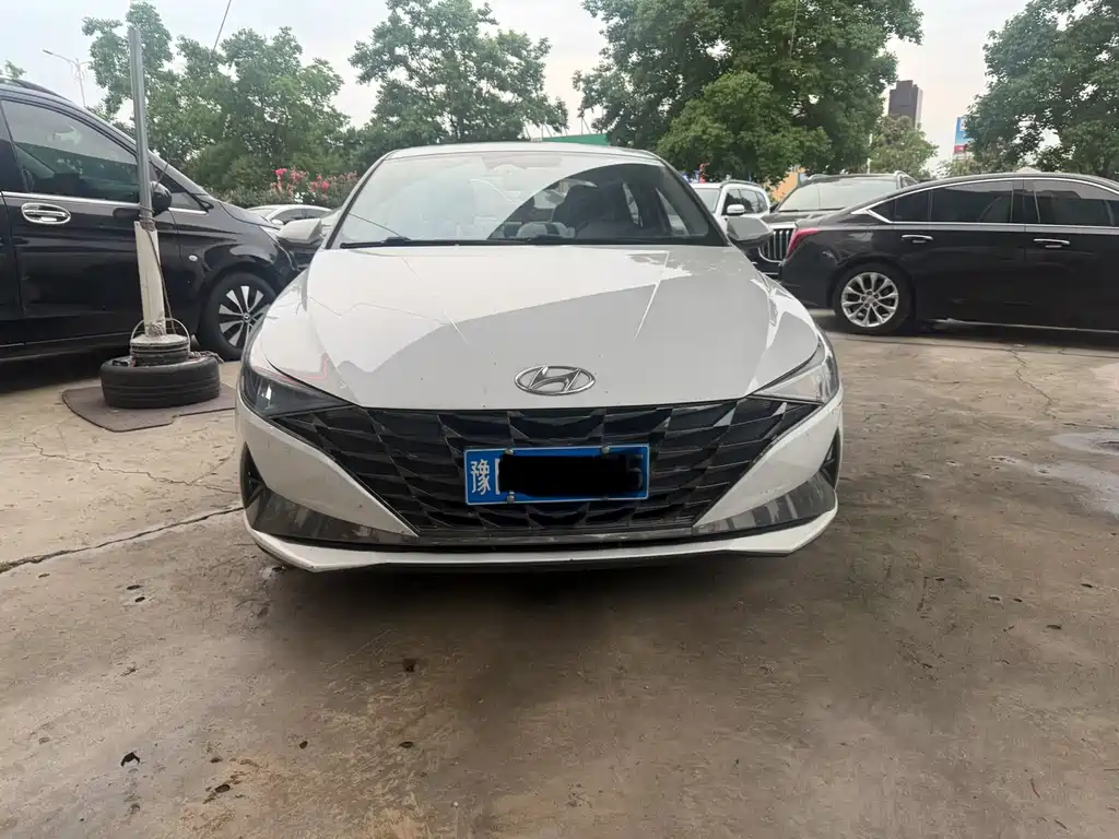 Hyundai Elantra 2021 — фото 2