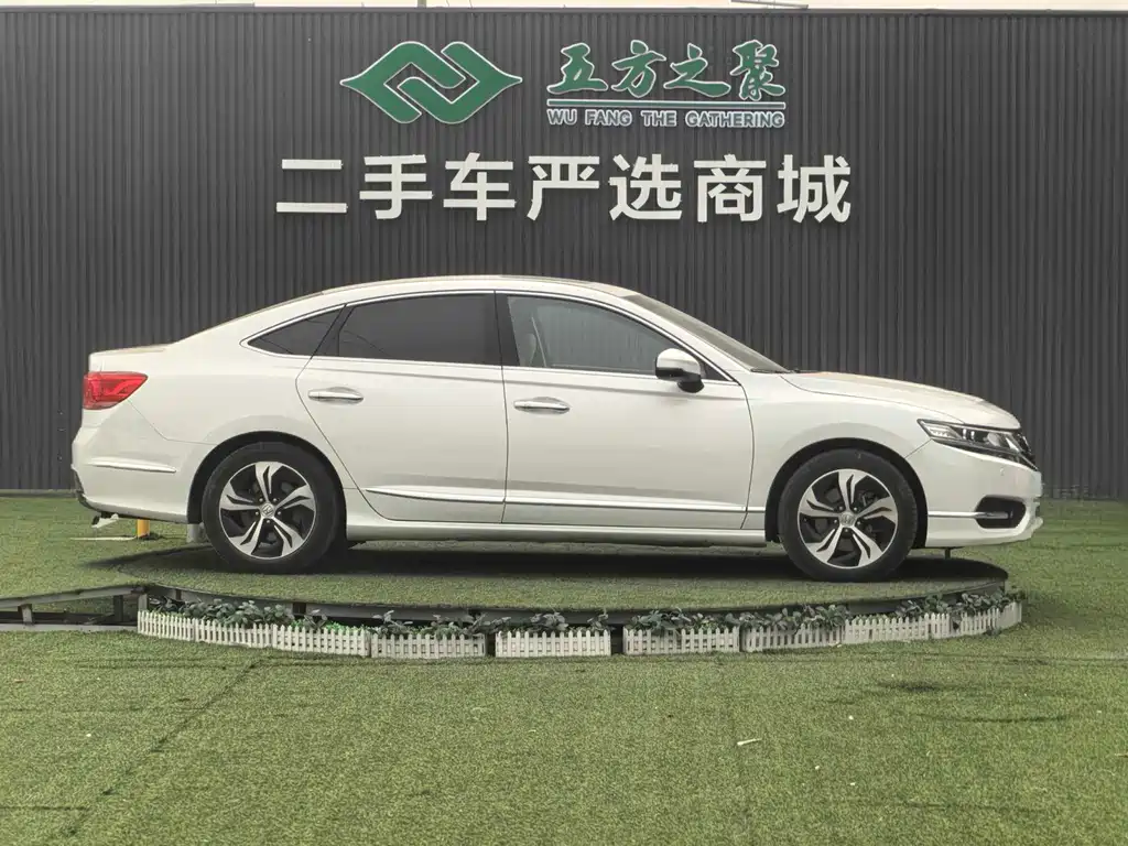 Honda Spirior 2015 — фото 4