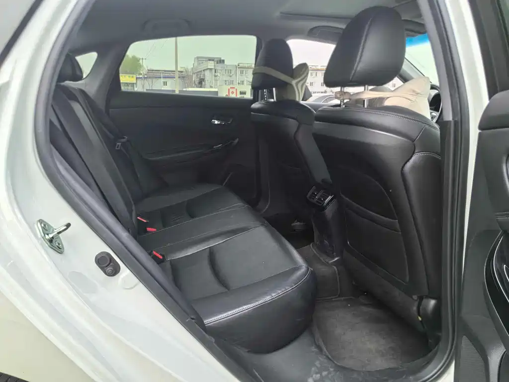 Honda Spirior 2015 — фото 16