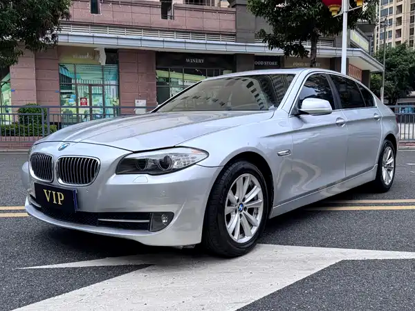 BMW 5 Series 2012