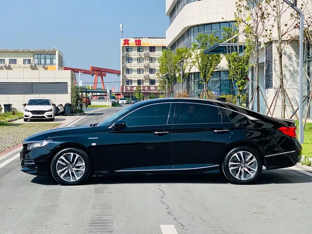 Honda Accord 2019 — фото 4