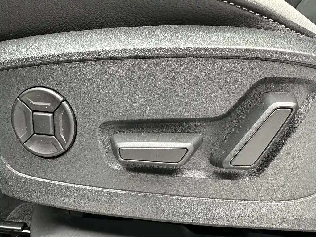 Audi Q3 2022 — фото 13