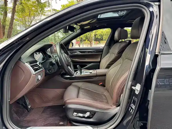 BMW 7 Series 2019
