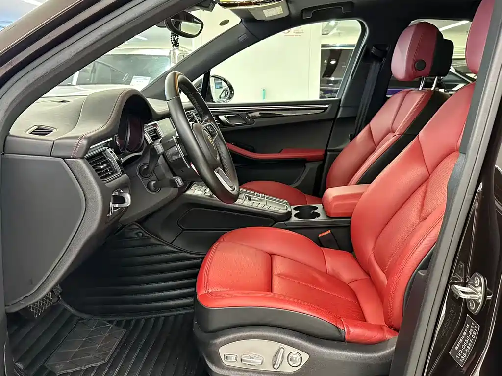 Porsche Macan 2018 — фото 9