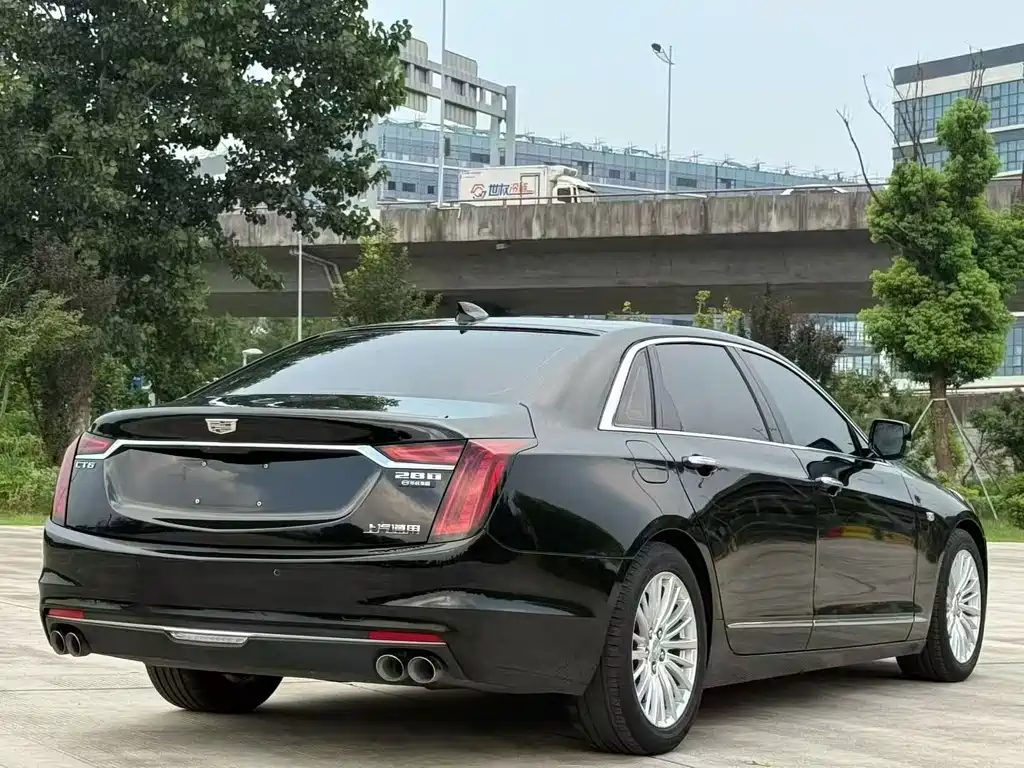 Cadillac CT6 2022 — фото 8