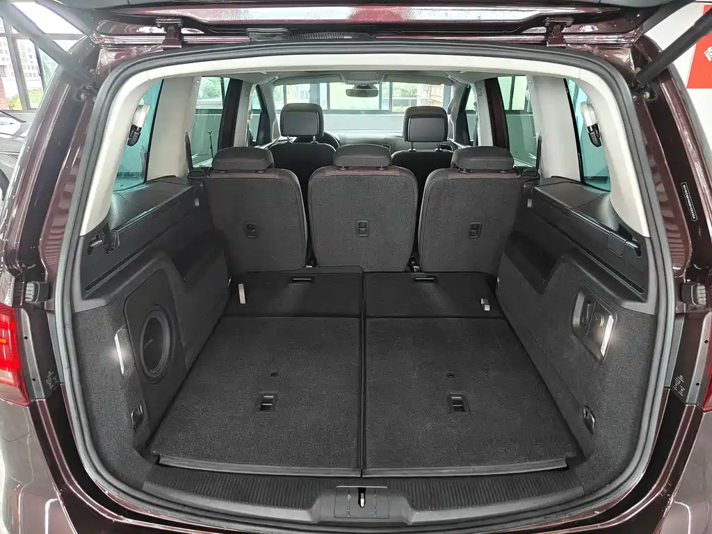 Volkswagen Sharan 2016 — фото 16