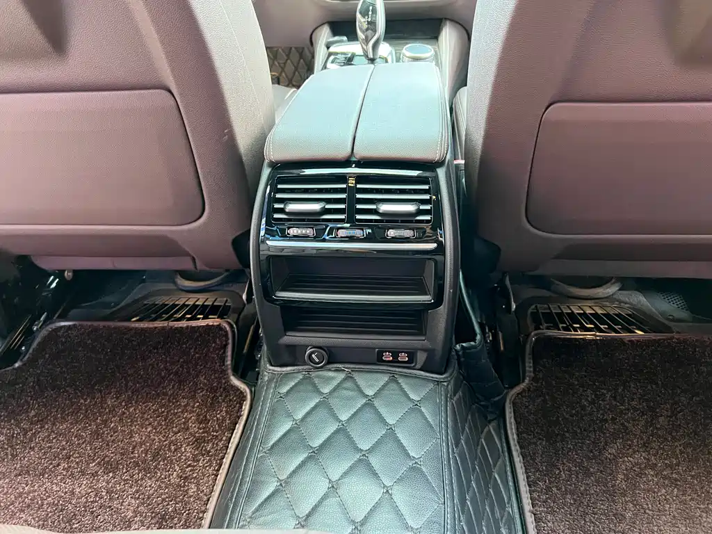 BMW 5 Series 2022 — фото 14