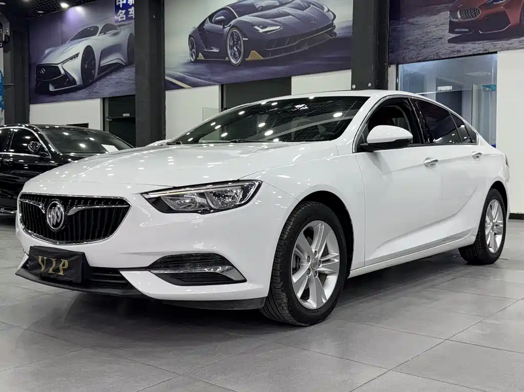 Buick Regal 2018 — фото 1