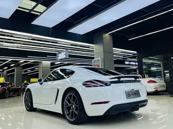 Porsche 718 2022