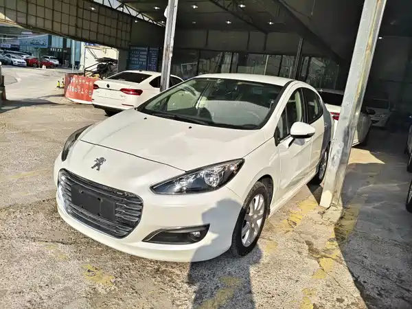 Peugeot 308 2015