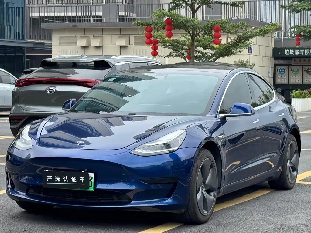 Tesla Model 3 2020 — фото 1