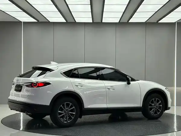 Mazda CX-4 2021