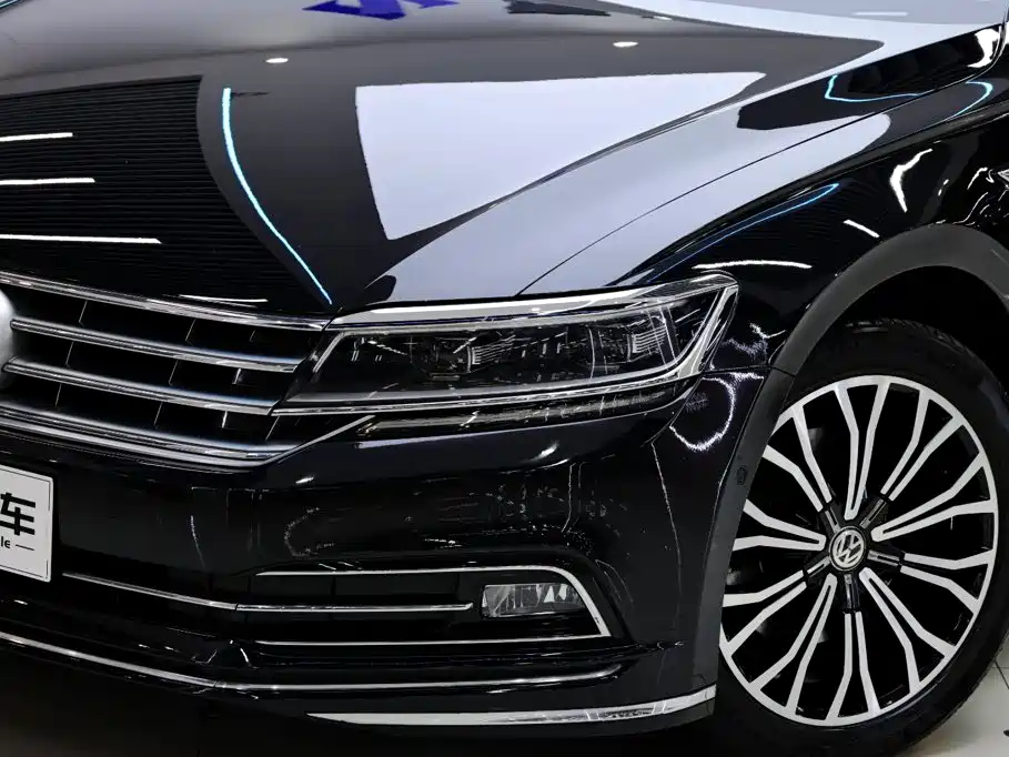 Volkswagen Phideon 2019 — фото 10