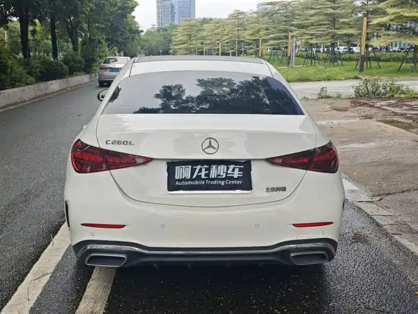 Mercedes-Benz C-Class 2025