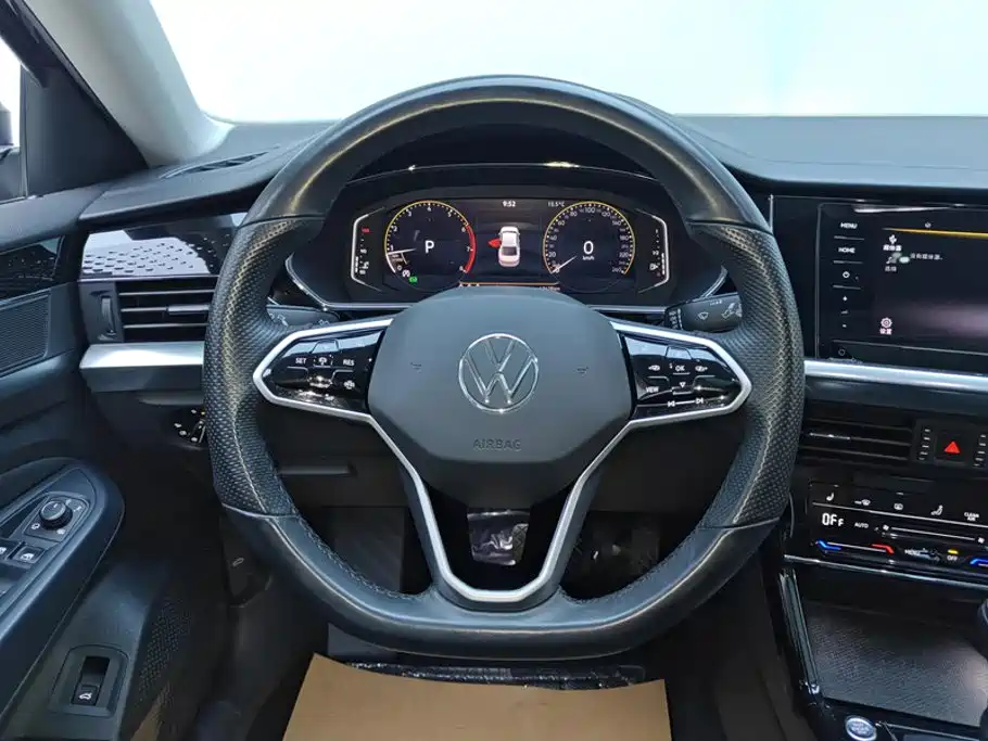 Volkswagen Passat 2023 — фото 15