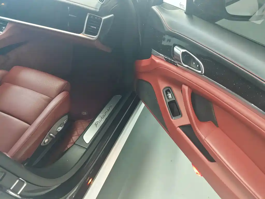 Porsche Panamera 2015 — фото 22