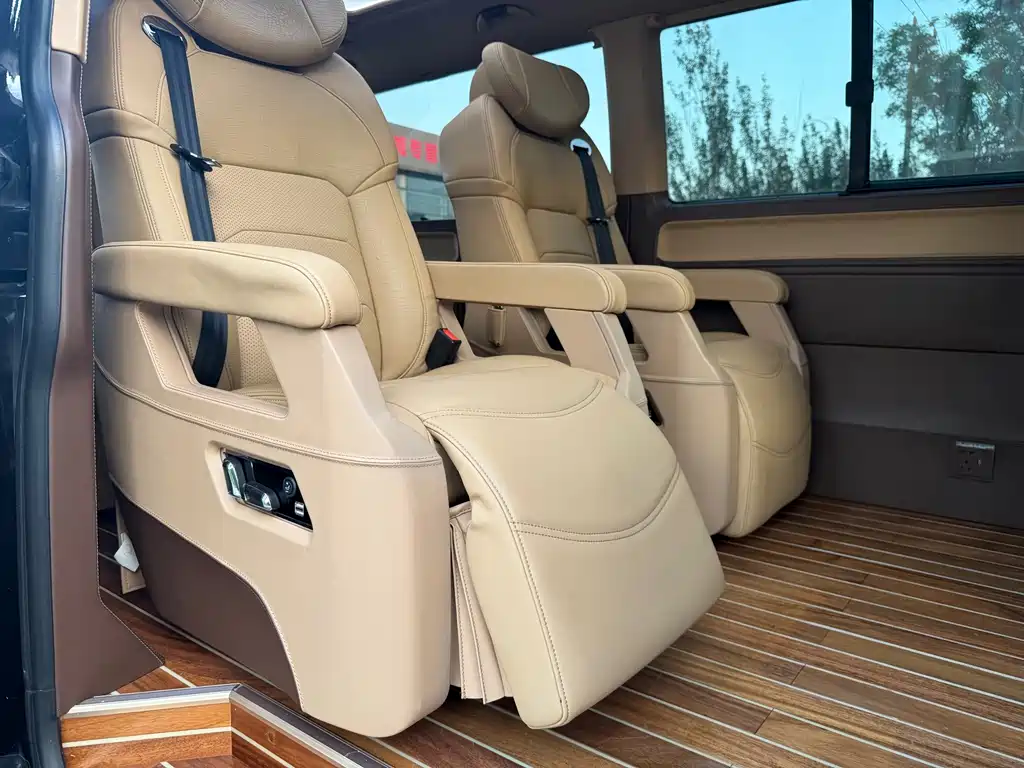 Volkswagen Caravelle 2017 — фото 17