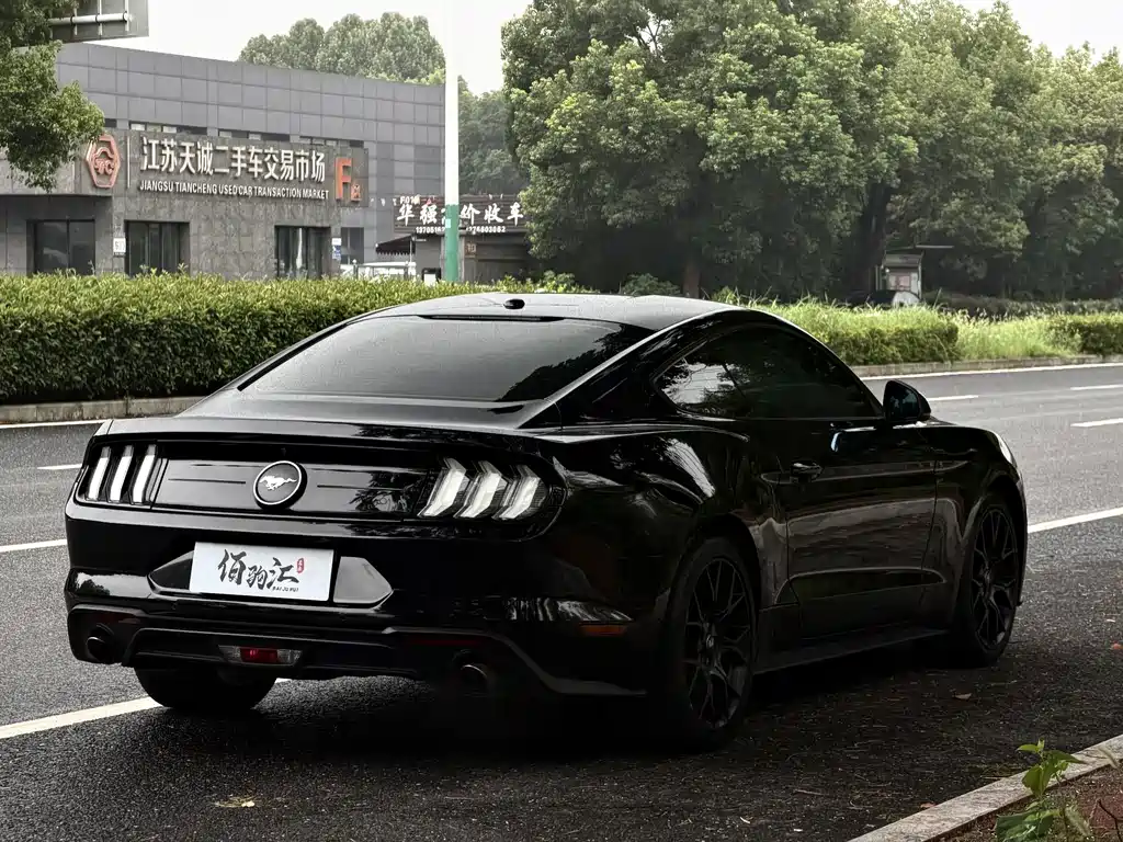 Ford Mustang 2018 — фото 7