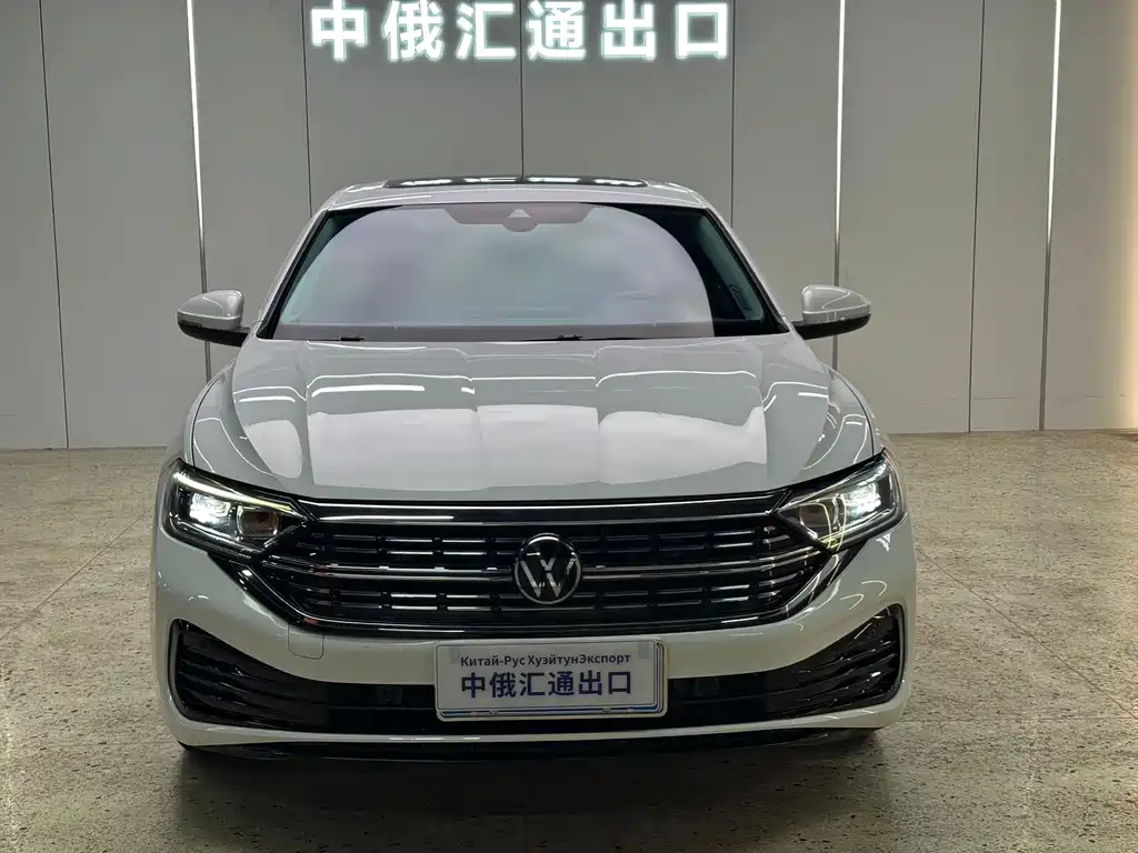 Volkswagen Sagitar 2022