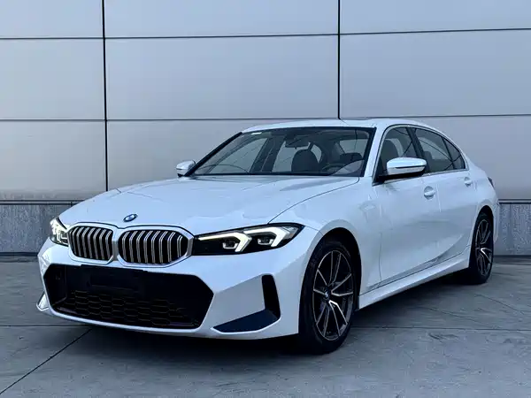 BMW 3 Series 2023
