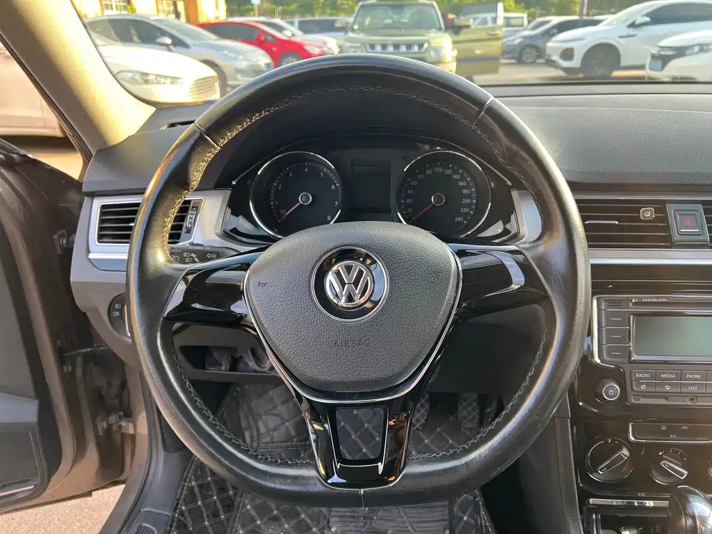 Volkswagen Bora 2016