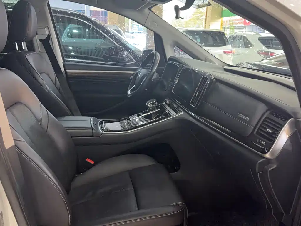 GAC Motor Trumpchi M8 2022 — фото 10