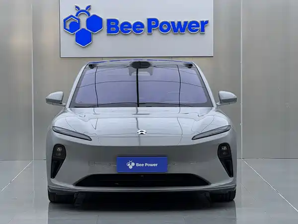 NIO ET5 2022
