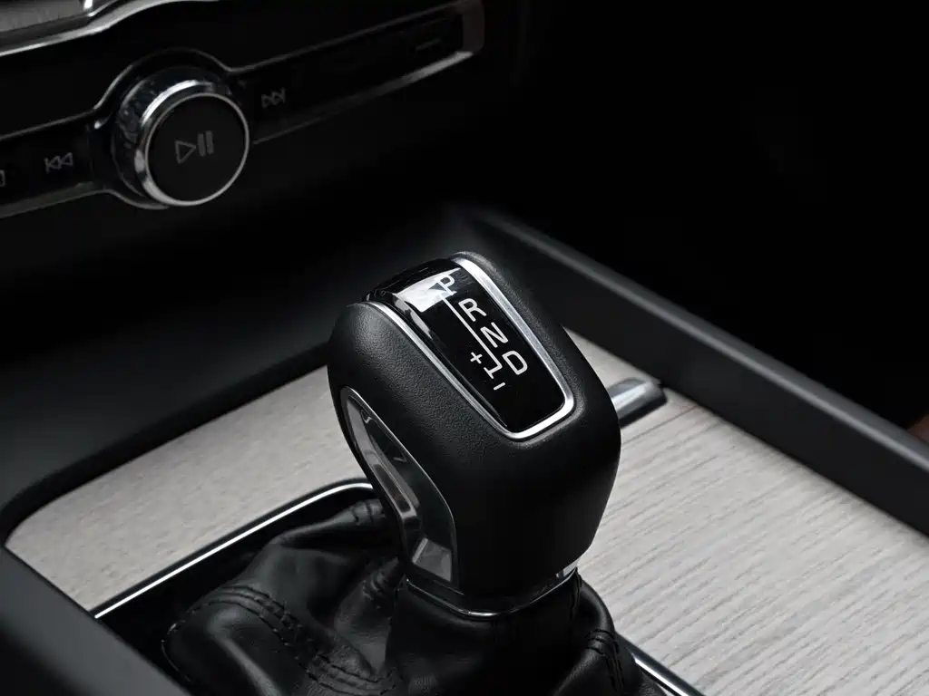Volvo XC60 2020 — фото 17