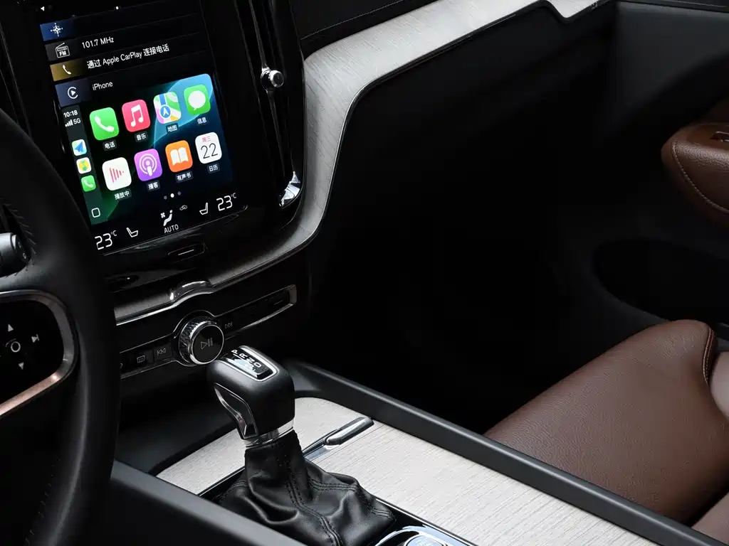 Volvo XC60 2020 — фото 21