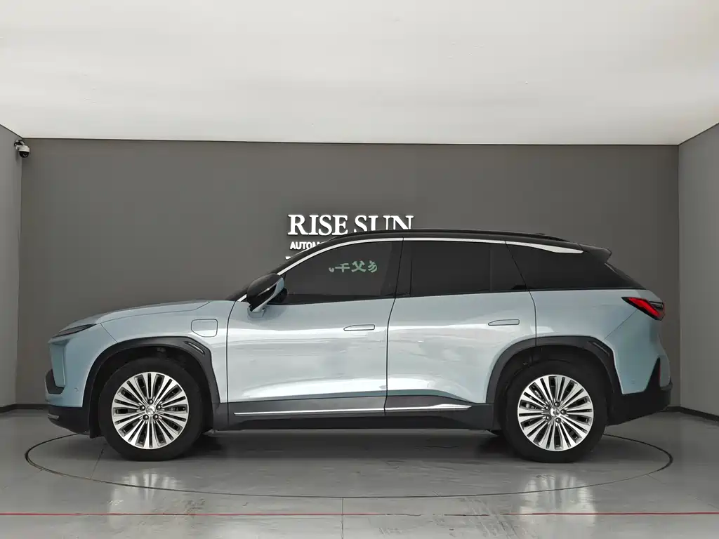 NIO ES6 2021