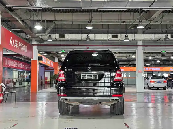 Mercedes-Benz GL-Class 2011