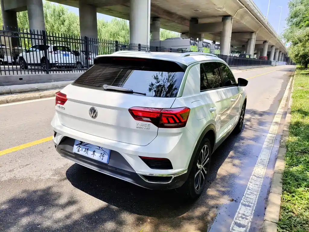 Volkswagen T-Roc 2019 — фото 14