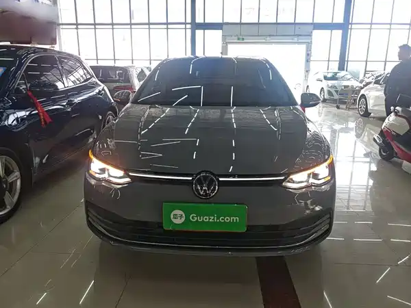 Volkswagen Golf 2023