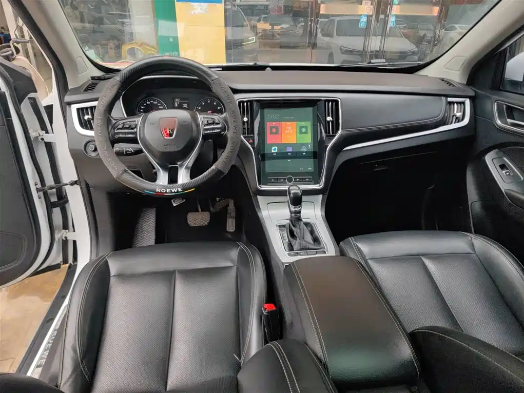 Roewe RX5 2019 — фото 10