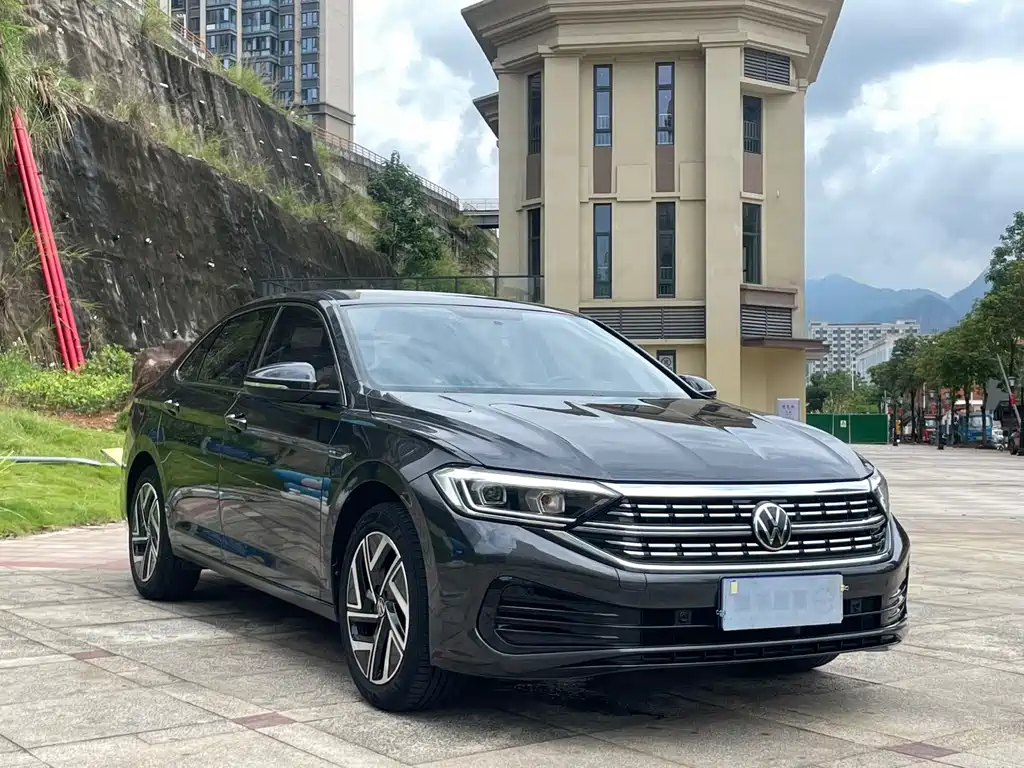 Volkswagen Sagitar 2023