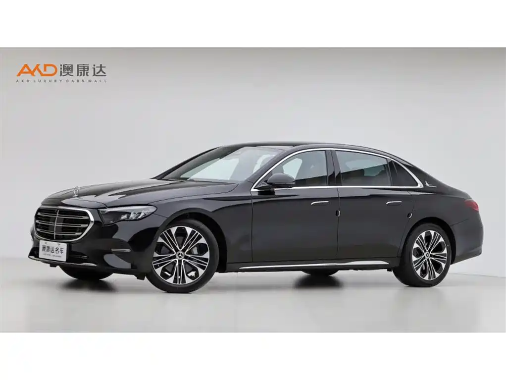 Mercedes-Benz E-Class 2025 — фото 1